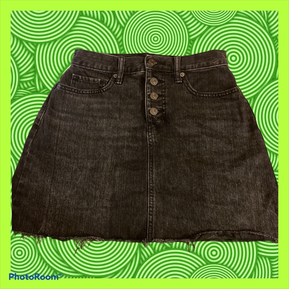 Uniqlo Black/Gray Denim Skirt, Size 2